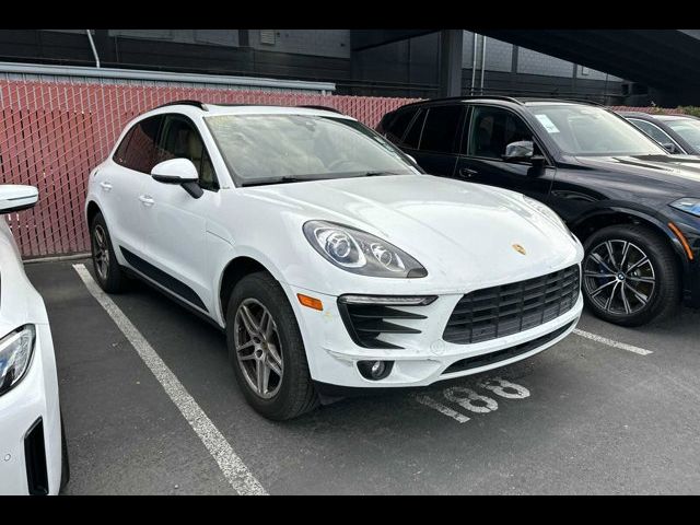 2017 Porsche Macan Base