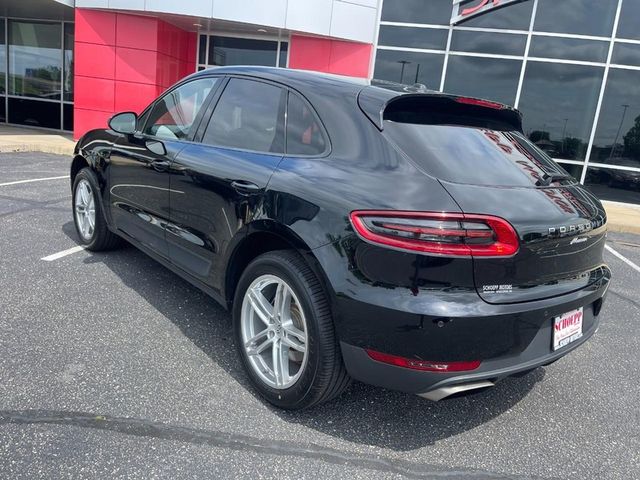 2017 Porsche Macan Base
