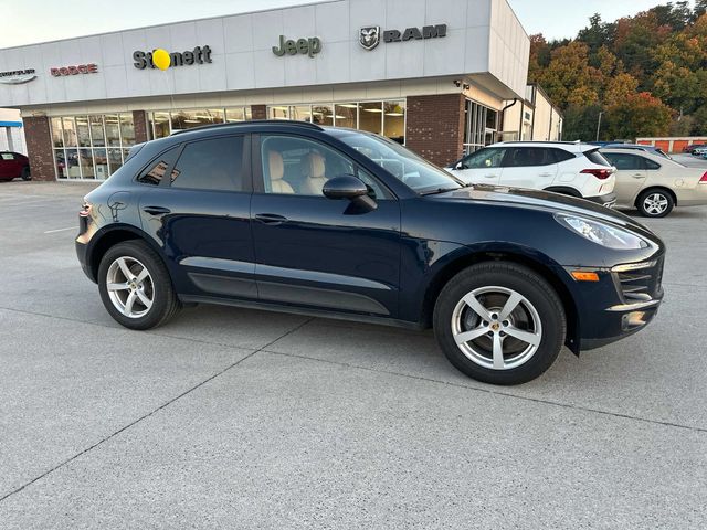 2017 Porsche Macan Base