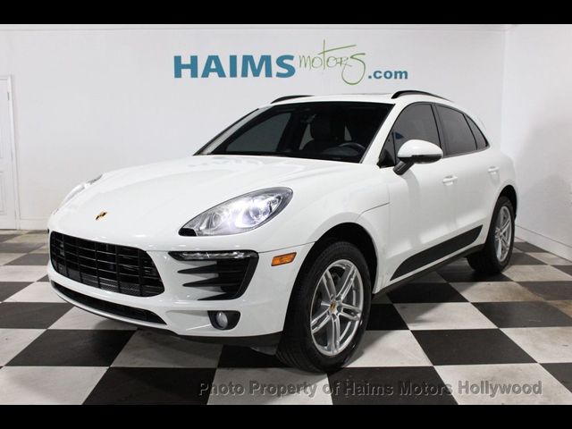 2017 Porsche Macan Base