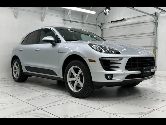 2017 Porsche Macan Base