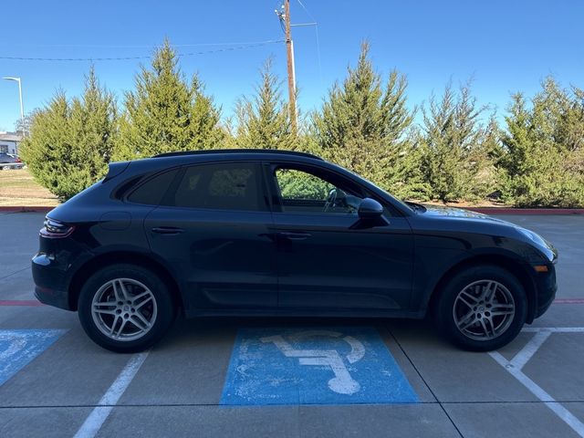 2017 Porsche Macan Base