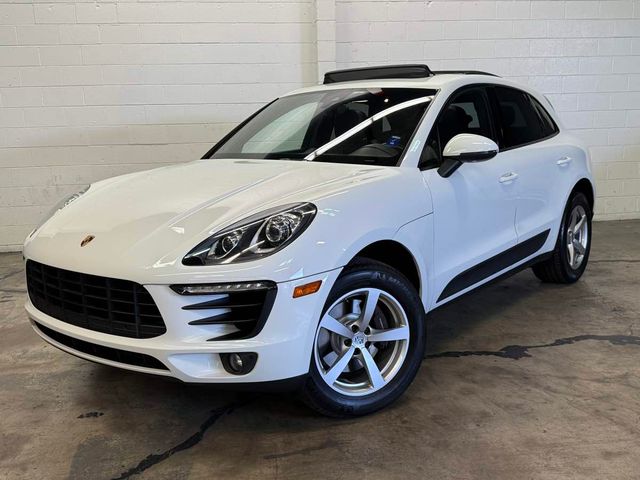 2017 Porsche Macan Base