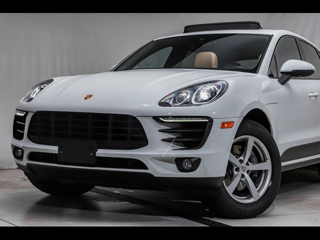 2017 Porsche Macan Base