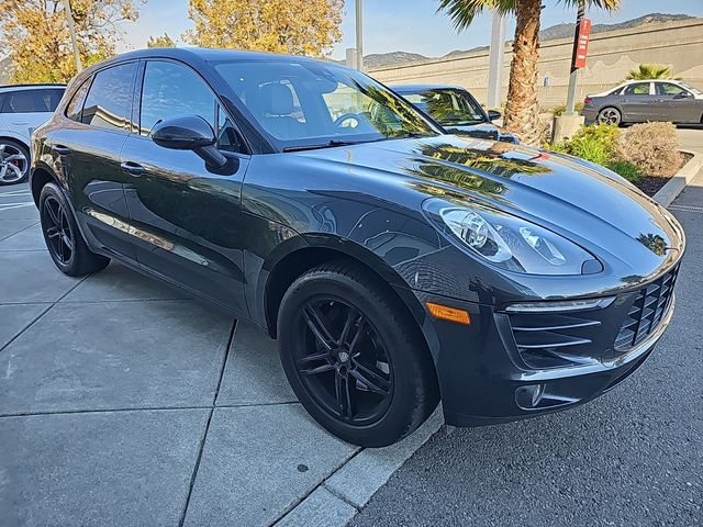 2017 Porsche Macan Base