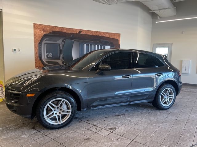 2017 Porsche Macan Base