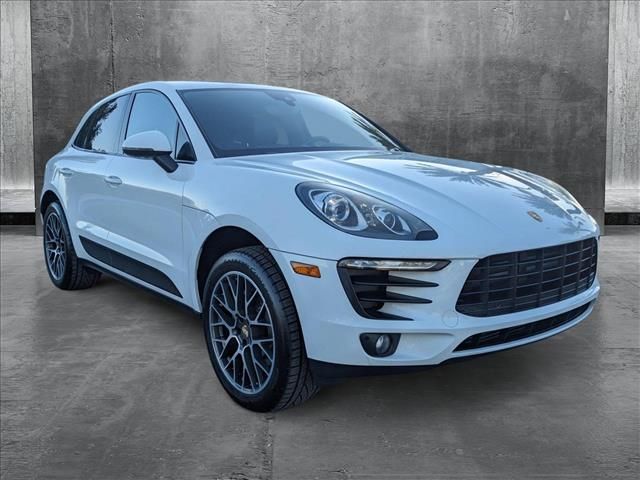 2017 Porsche Macan Base