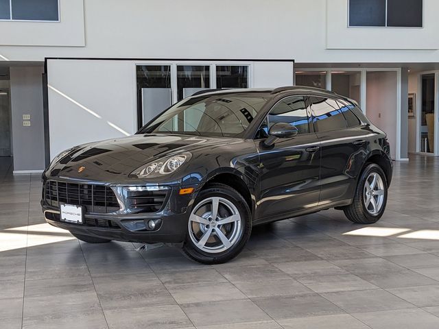 2017 Porsche Macan Base