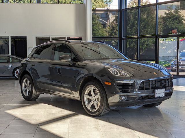 2017 Porsche Macan Base