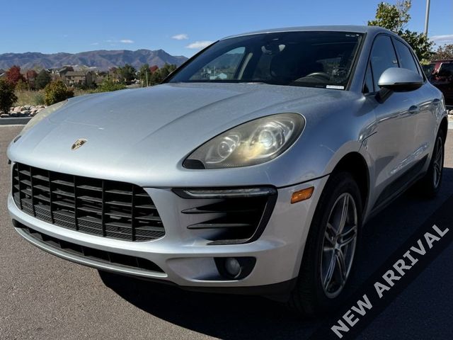 2017 Porsche Macan Base