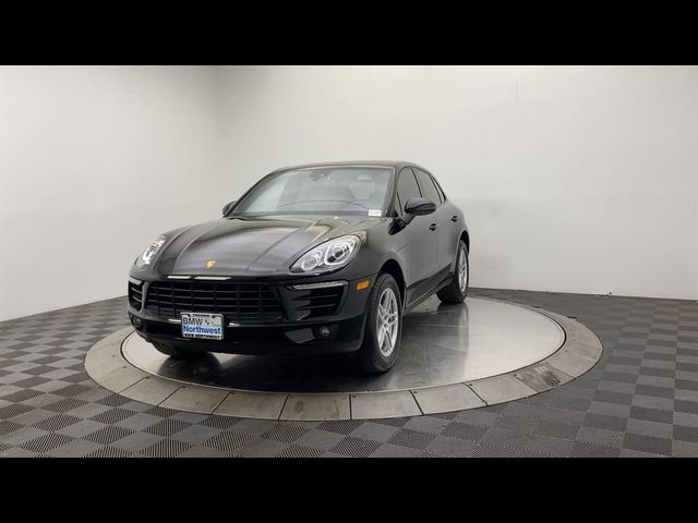 2017 Porsche Macan Base