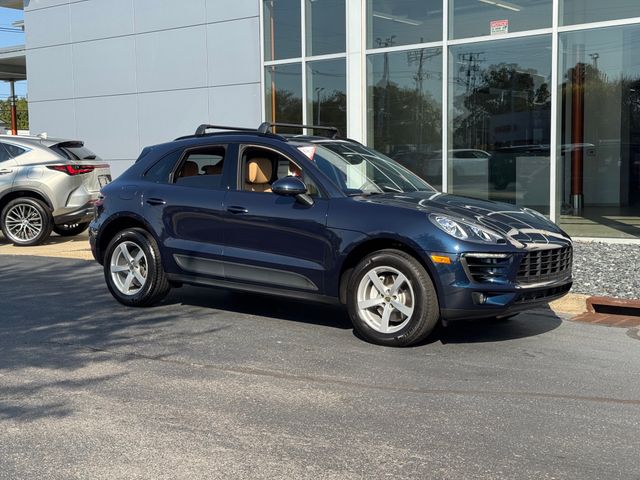 2017 Porsche Macan Base