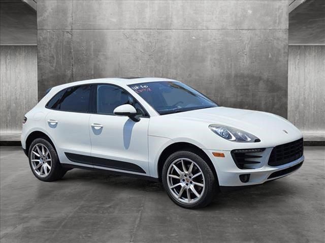 2017 Porsche Macan Base