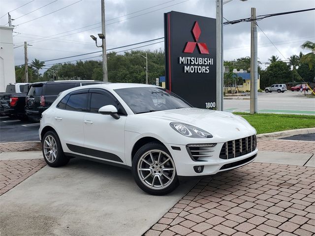 2017 Porsche Macan Base