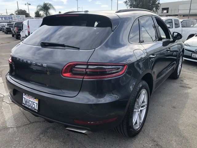 2017 Porsche Macan Base