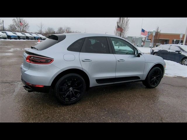 2017 Porsche Macan Base