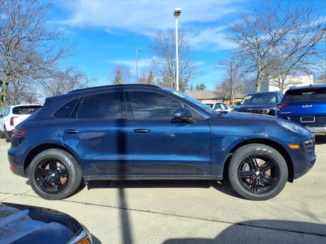 2017 Porsche Macan Base