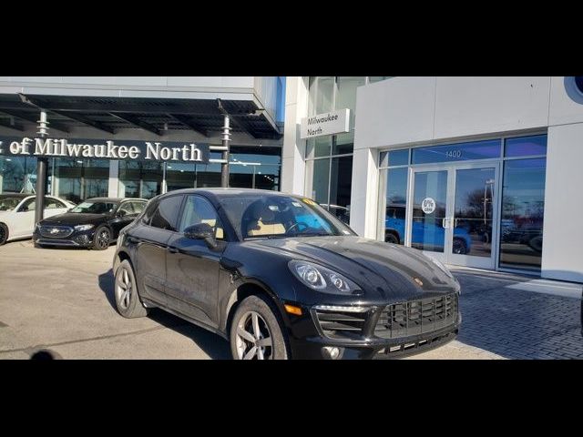 2017 Porsche Macan Base