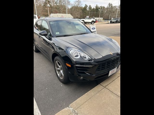 2017 Porsche Macan Base