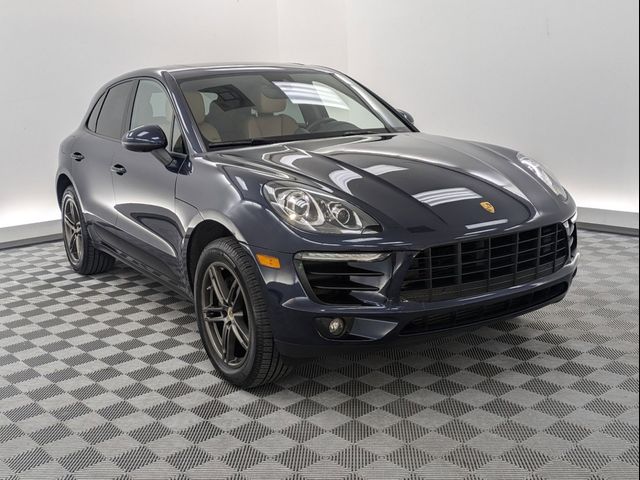 2017 Porsche Macan Base