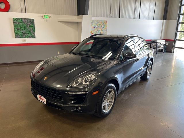 2017 Porsche Macan Base