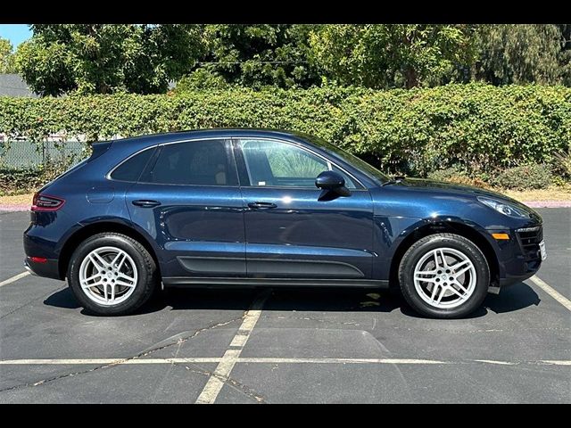 2017 Porsche Macan Base