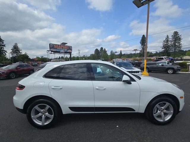 2017 Porsche Macan Base
