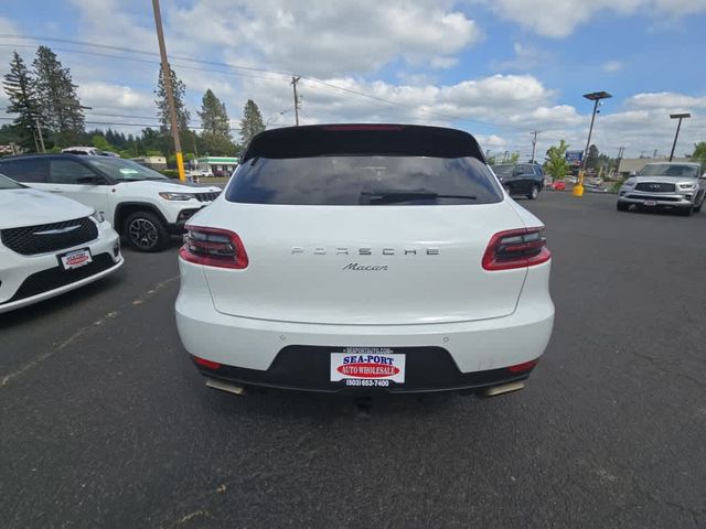 2017 Porsche Macan Base