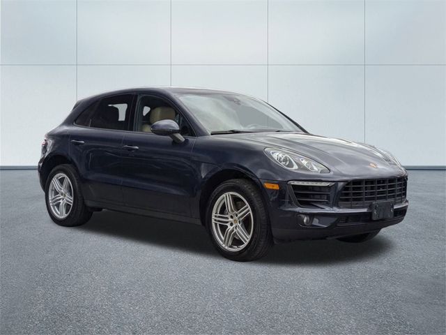 2017 Porsche Macan Base