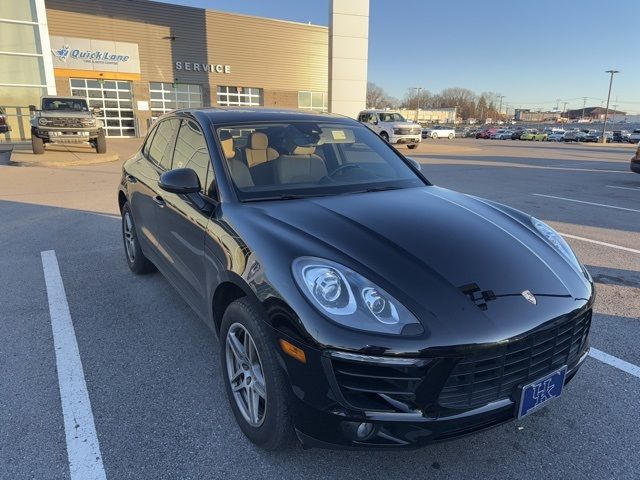 2017 Porsche Macan Base