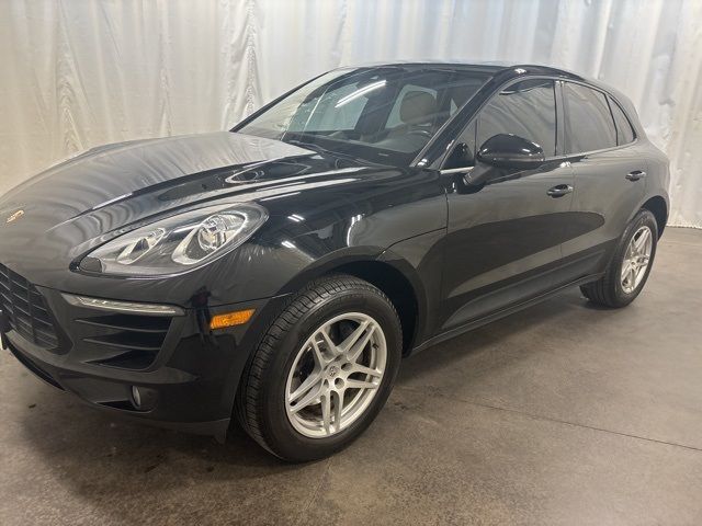 2017 Porsche Macan Base