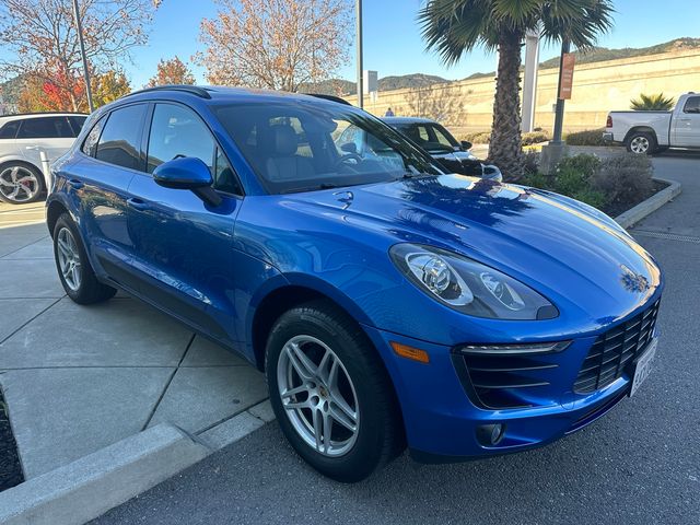 2017 Porsche Macan Base