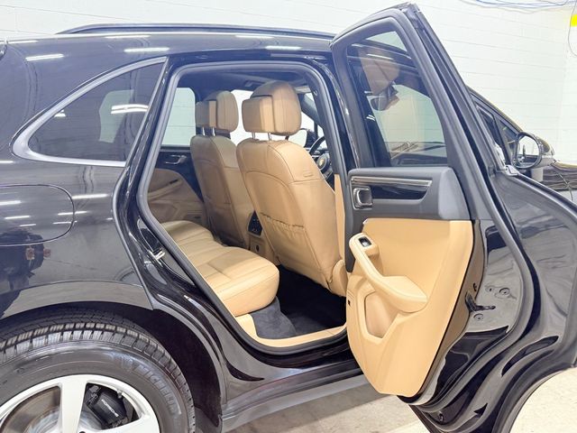 2017 Porsche Macan Base