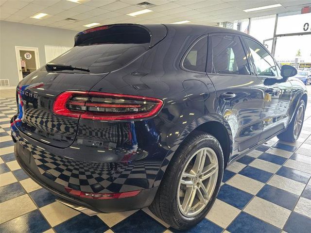 2017 Porsche Macan Base