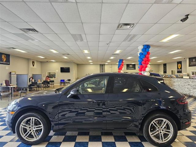 2017 Porsche Macan Base