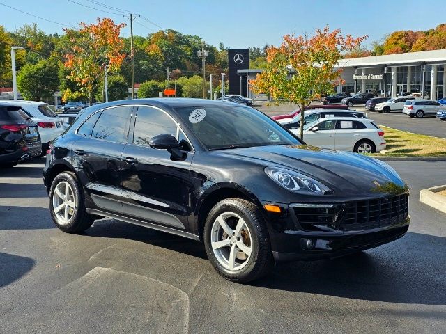 2017 Porsche Macan Base