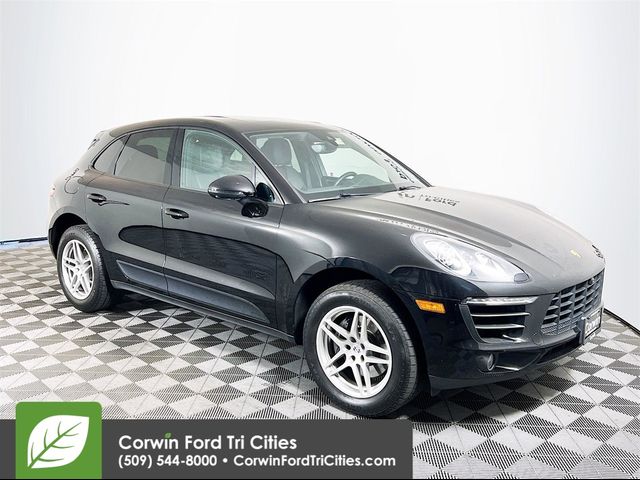 2017 Porsche Macan Base