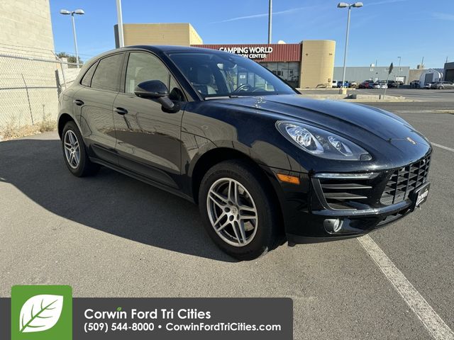 2017 Porsche Macan Base