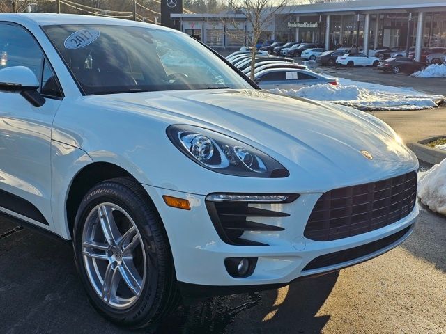 2017 Porsche Macan Base