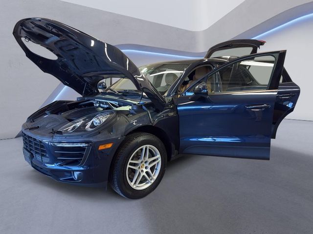 2017 Porsche Macan Base