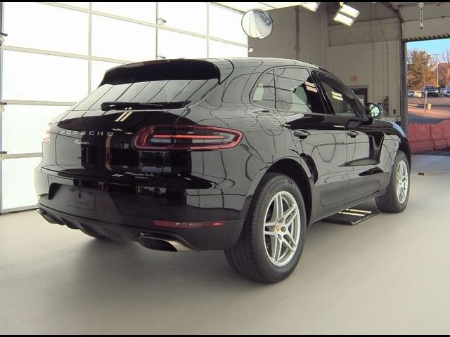 2017 Porsche Macan Base