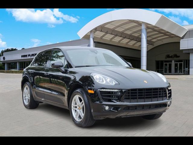 2017 Porsche Macan Base