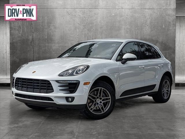 2017 Porsche Macan Base