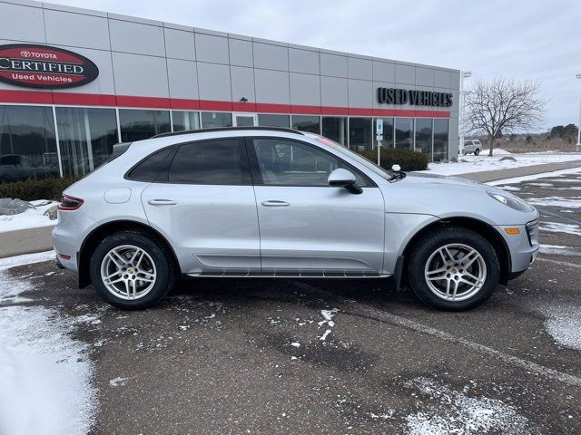 2017 Porsche Macan Base