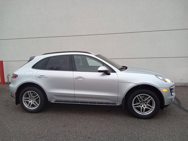 2017 Porsche Macan Base