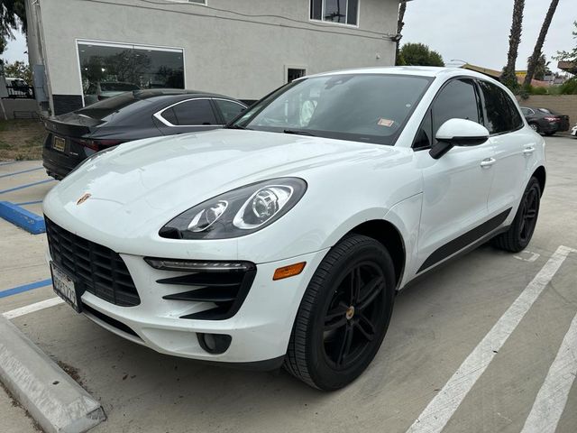 2017 Porsche Macan Base