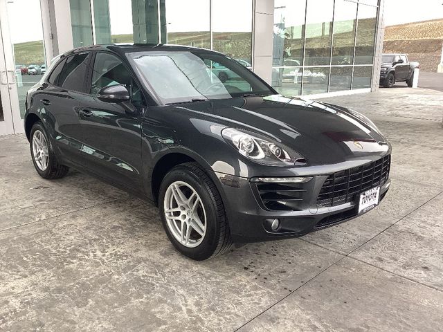 2017 Porsche Macan Base