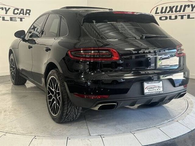 2017 Porsche Macan Base