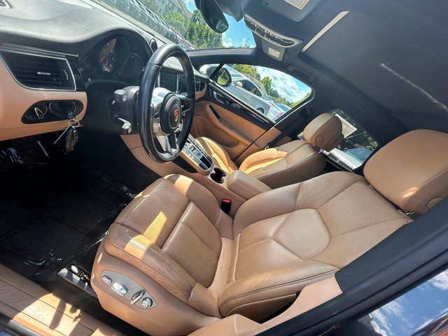 2017 Porsche Macan Base