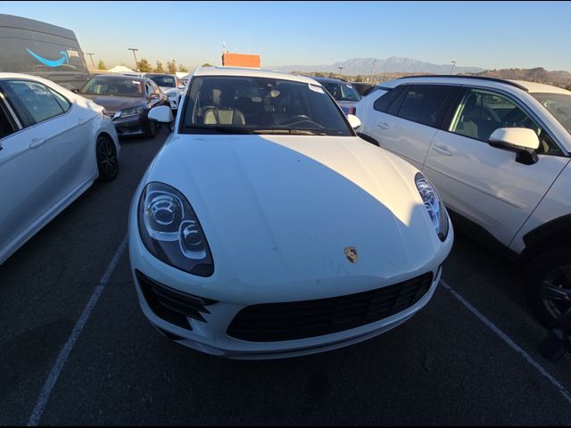 2017 Porsche Macan Base